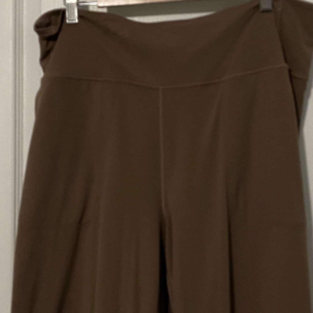 Lululemon Align Super high rise wide leg crop 23” Size 18
